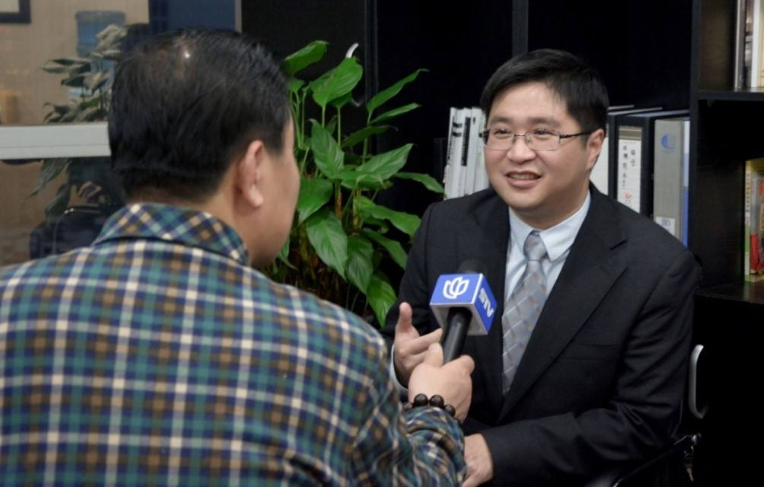 热点:烟台三中初中部优秀班主任杨学松：全面二孩政策下的家庭教育新思考