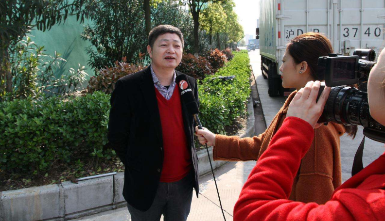 热点:多名港区人大代表签名支持国安立法 向香港市民推广立法意义